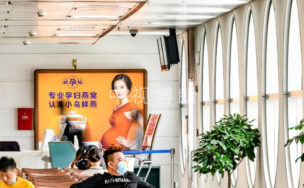 厦门机场广告-T3出发候机厅灯箱15